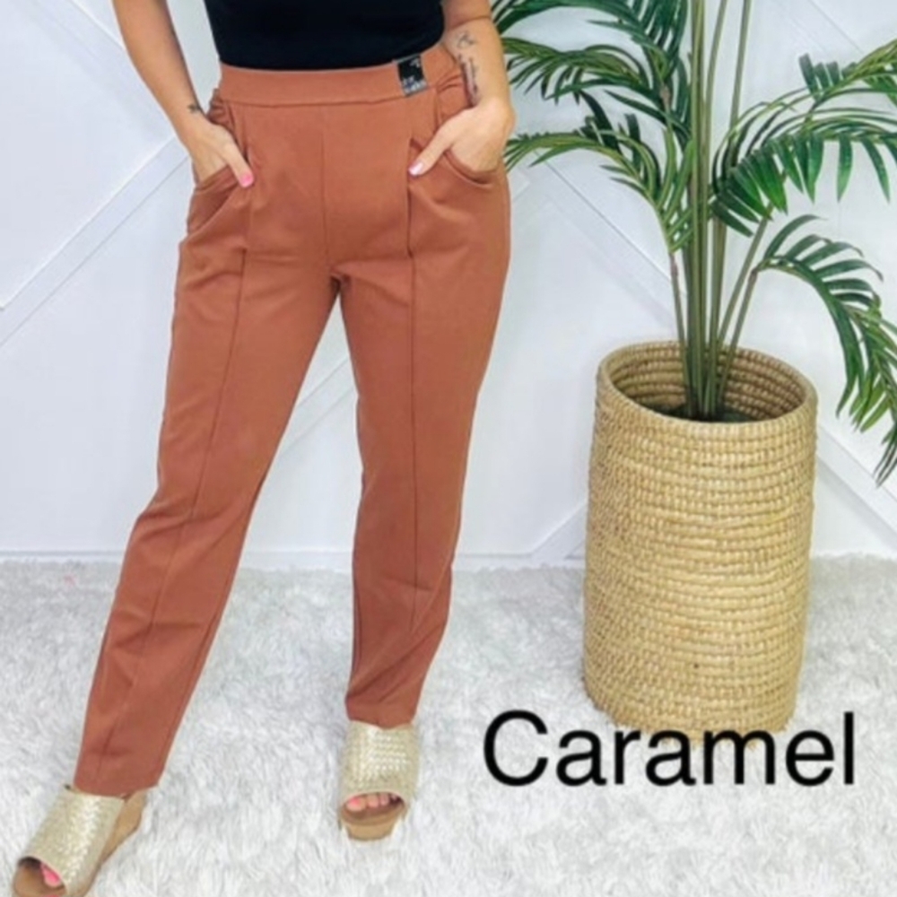 Dear Scarlett Magic Everywhere Women's Pants Caramel Size Large NEW
